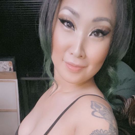 Professional Cuddler In Baltimore Maryland Us Koreankitten